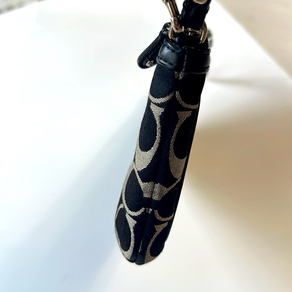 Coach big wristlet/bag black/gray monogram wallet - Picture 12 of 14